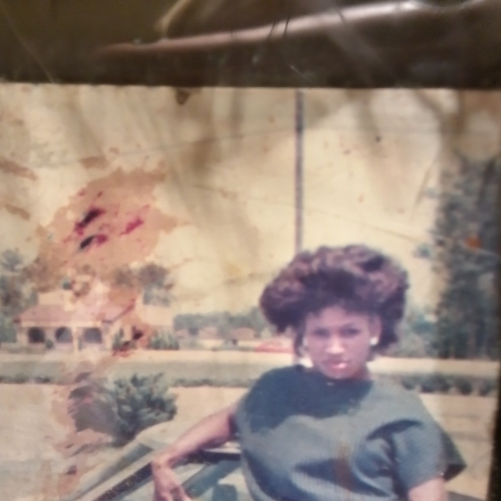 Meet your Posher, Joy